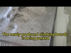 娯楽大人の石の屋内上昇の壁の鋼鉄木の樹脂ISO9001 ISO14001